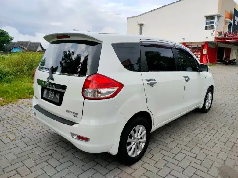 2013 Suzuki Ertiga  1.4 GL AT SPORTY 2013 Suzuki Ertiga  1.4 GL AT SPORTY