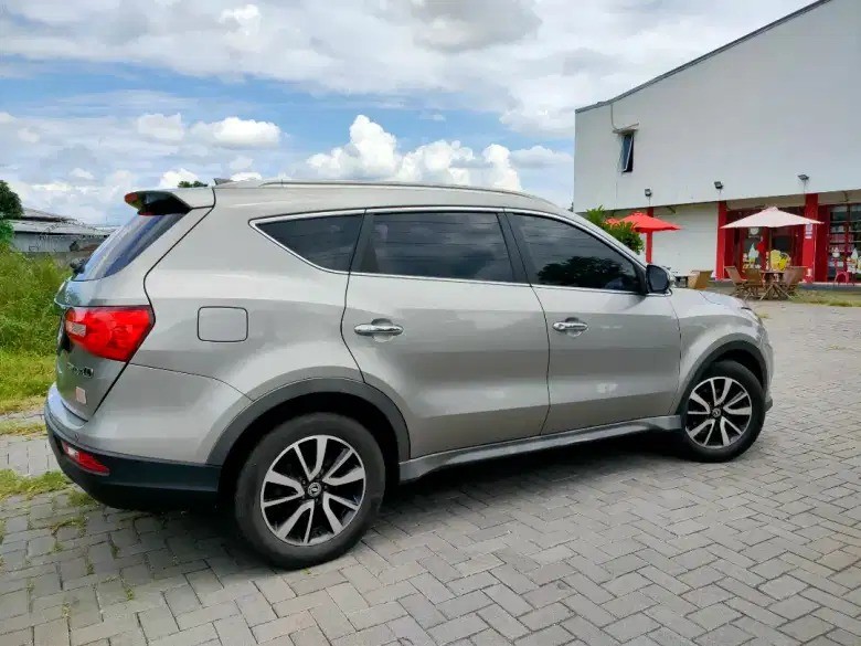 2018 DFSK Glory 580 1.5T LUXURY CVT 2018 DFSK Glory 580 1.5T LUXURY CVT