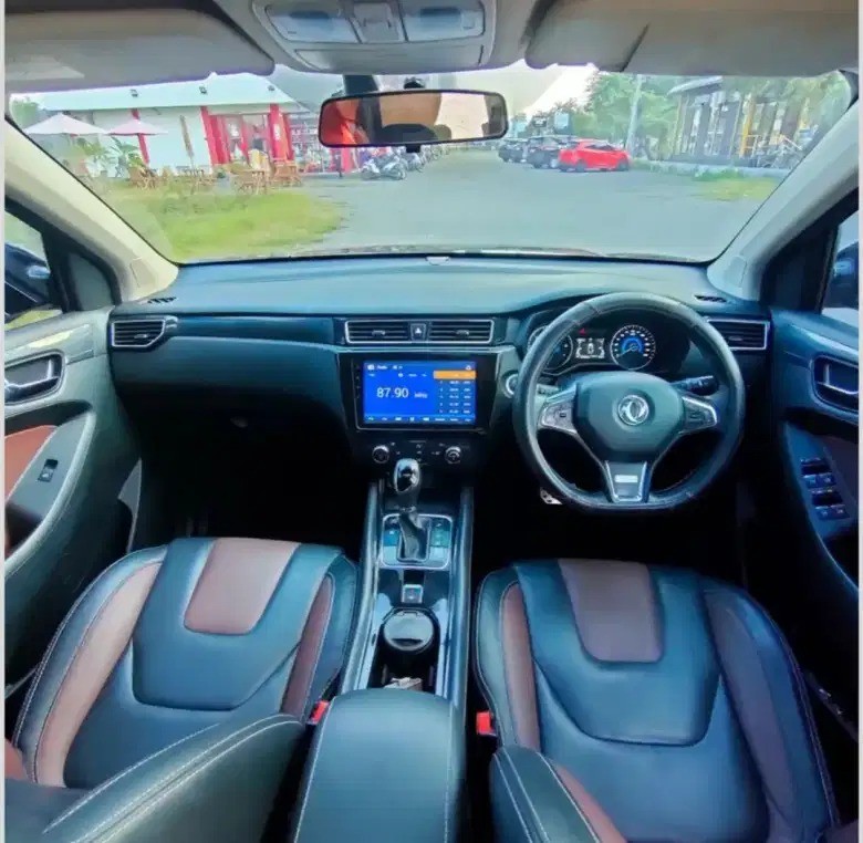 2018 DFSK Glory 580 1.5T CVT Luxury 2018 DFSK Glory 580 1.5T CVT Luxury