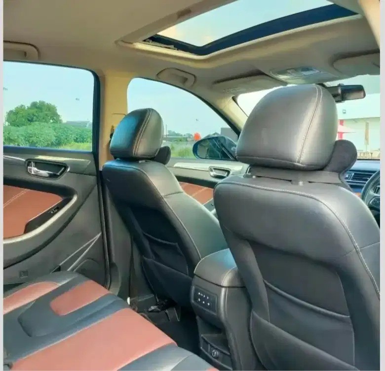 2018 DFSK Glory 580 1.5T CVT Luxury 2018 DFSK Glory 580 1.5T CVT Luxury