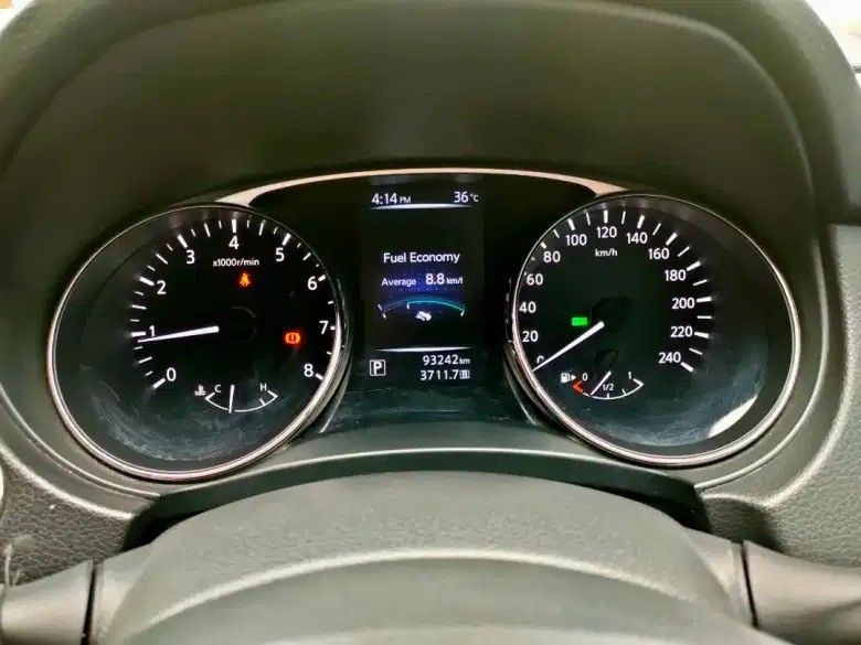 2016 Nissan X Trail 2.5L CVT AT 2016 Nissan X Trail 2.5L CVT AT