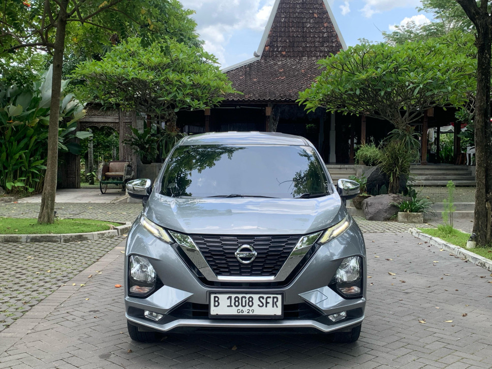 2019 Nissan Livina  VL AT Bekas 2019 Nissan Livina  VL AT Bekas