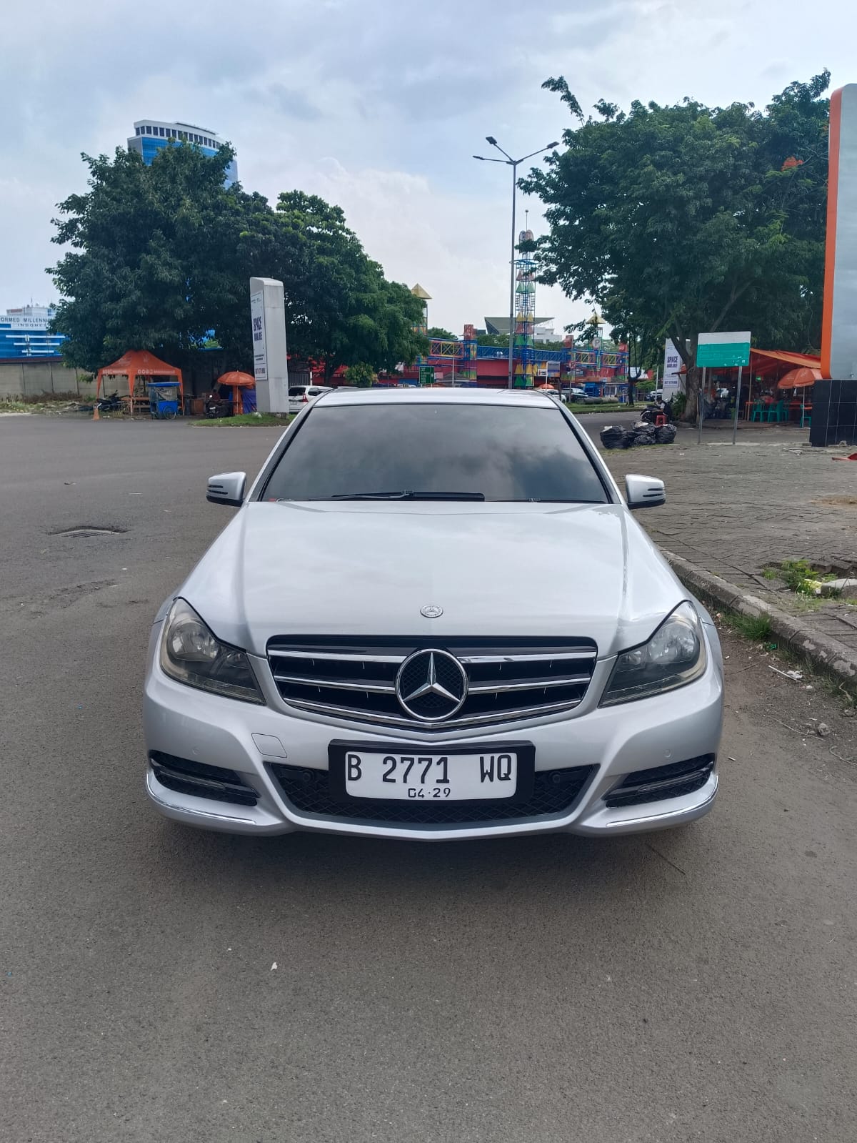 Second Hand 2011 Mercedes Benz C-Class Sedan Second Hand 2011 Mercedes Benz C-Class Sedan