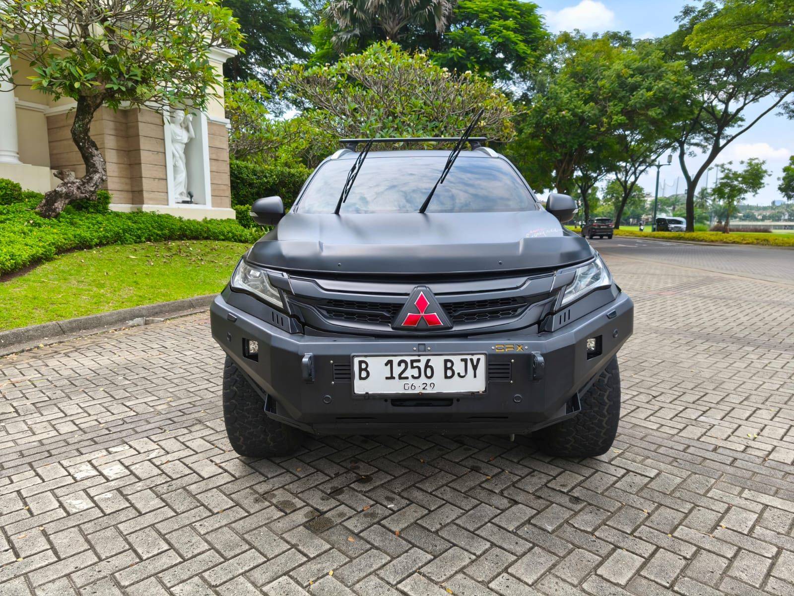 2019 Mitsubishi Pajero Sport Dakar AT 4x2 2019 Mitsubishi Pajero Sport Dakar AT 4x2