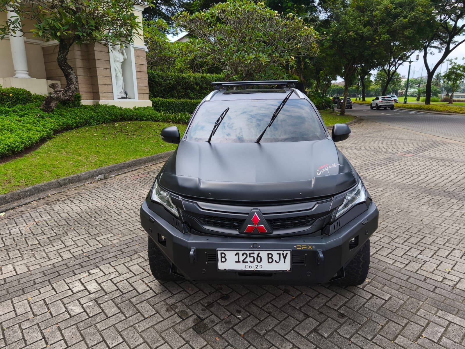 2019 Mitsubishi Pajero Sport Dakar AT 4x2 2019 Mitsubishi Pajero Sport Dakar AT 4x2