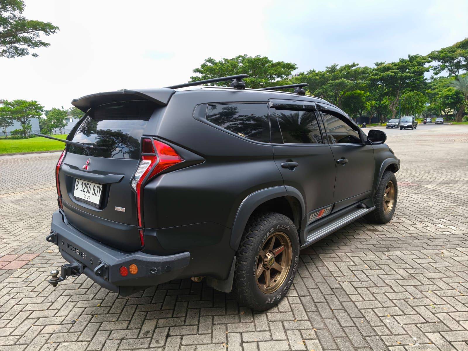 2019 Mitsubishi Pajero Sport Dakar AT 4x2 2019 Mitsubishi Pajero Sport Dakar AT 4x2