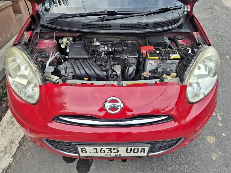 2011 Nissan March  1.2 AT 2011 Nissan March  1.2 AT