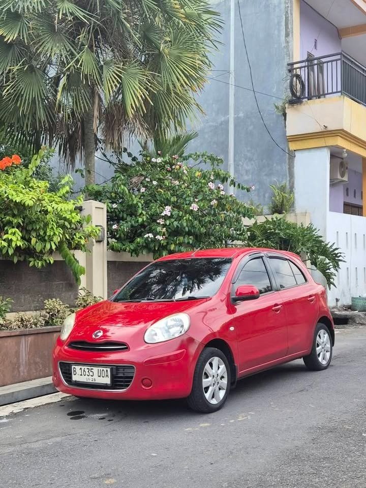 2011 Nissan March  1.2 AT 2011 Nissan March  1.2 AT