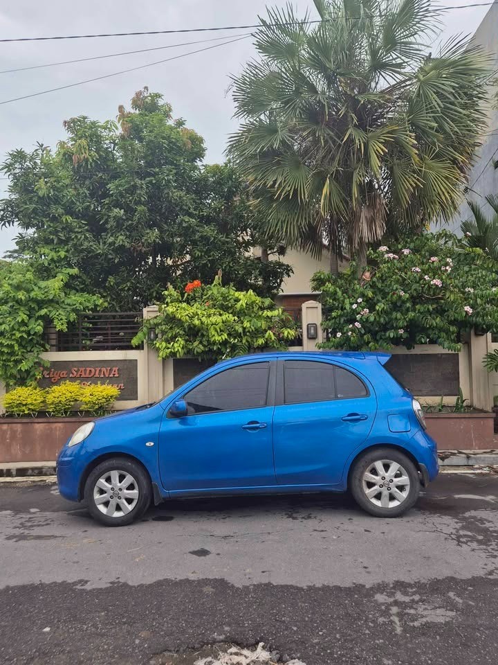 2012 Nissan March L XS 1.2 MT 2012 Nissan March L XS 1.2 MT