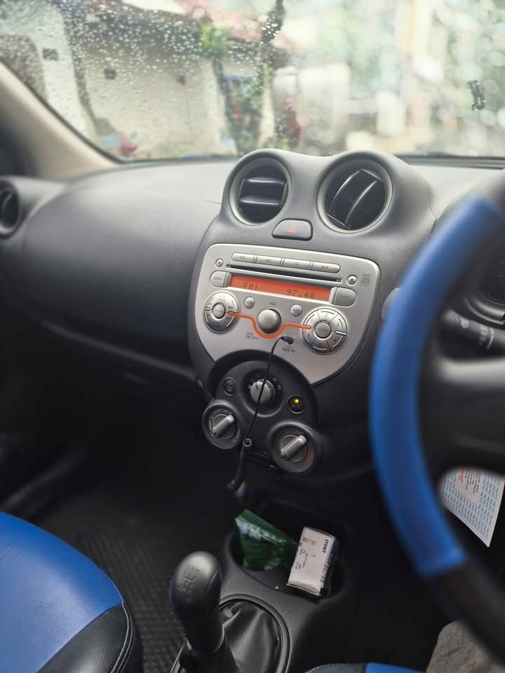 2012 Nissan March L XS 1.2 MT 2012 Nissan March L XS 1.2 MT