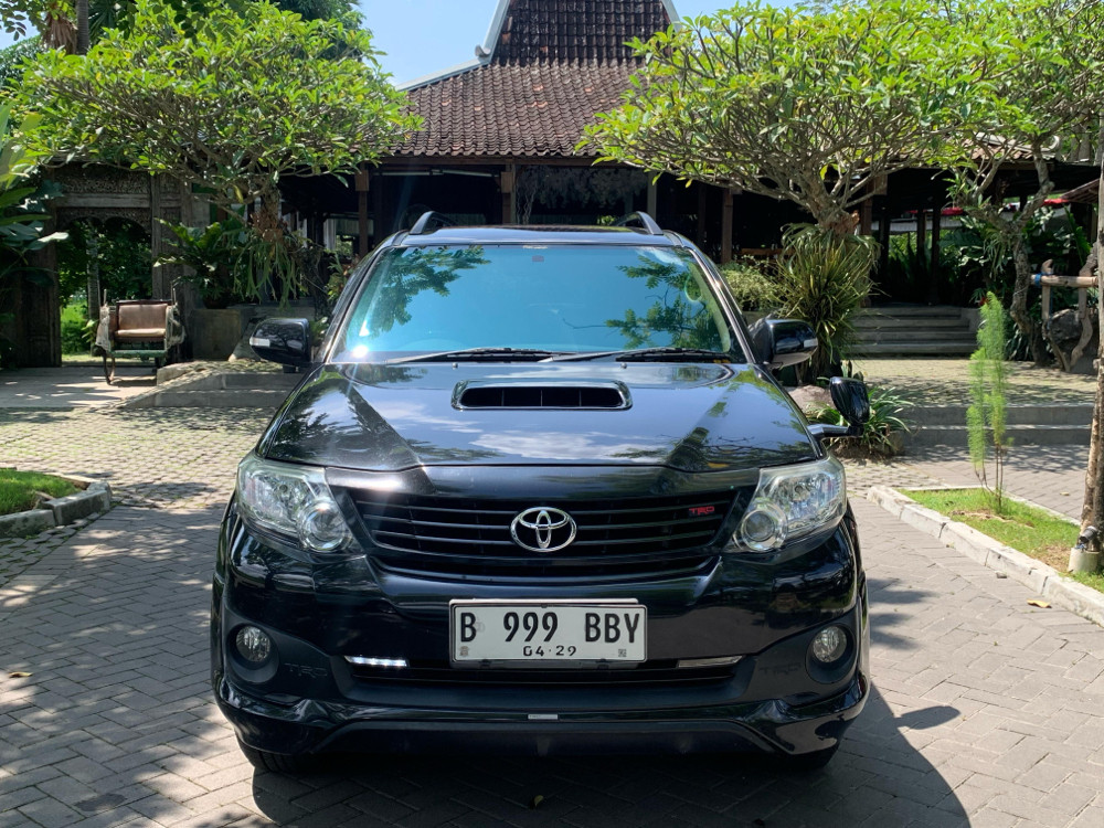 2014 Toyota Fortuner  2.5L G VNT TRD Diesel AT 2014 Toyota Fortuner  2.5L G VNT TRD Diesel AT