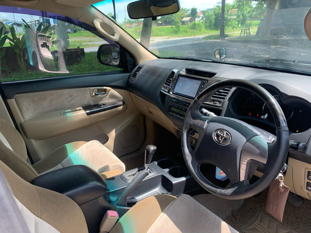 2014 Toyota Fortuner  2.5L G VNT TRD Diesel AT 2014 Toyota Fortuner  2.5L G VNT TRD Diesel AT