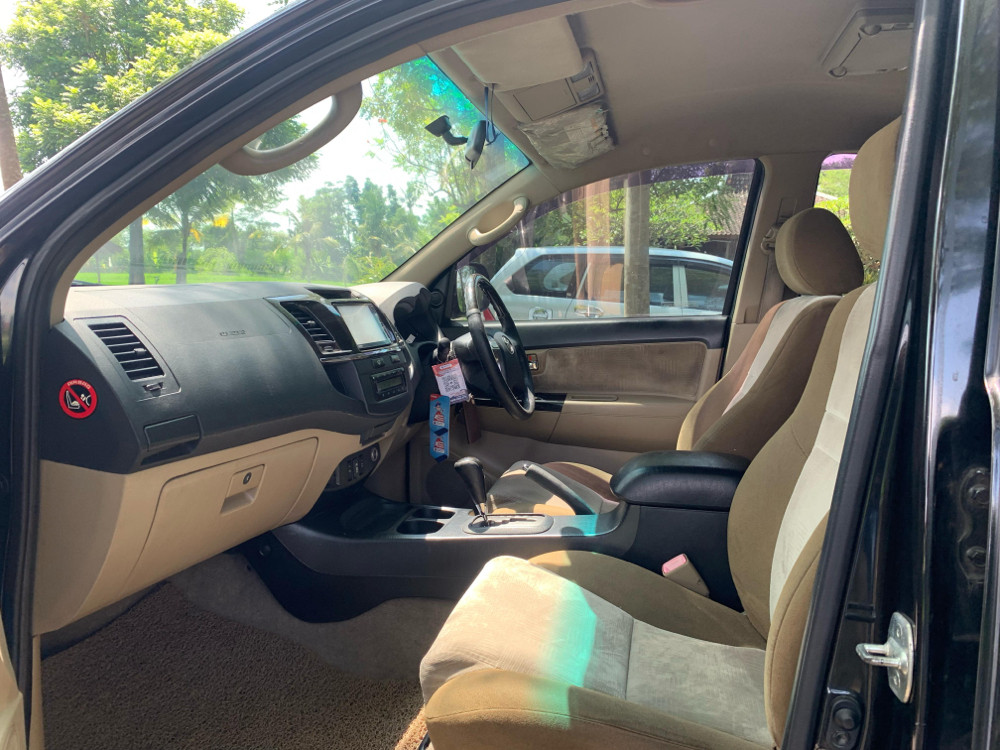 2014 Toyota Fortuner  2.5L G VNT TRD Diesel AT 2014 Toyota Fortuner  2.5L G VNT TRD Diesel AT