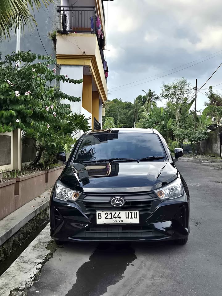 Second Hand 2023 Daihatsu Ayla 1.0L M MT Second Hand 2023 Daihatsu Ayla 1.0L M MT