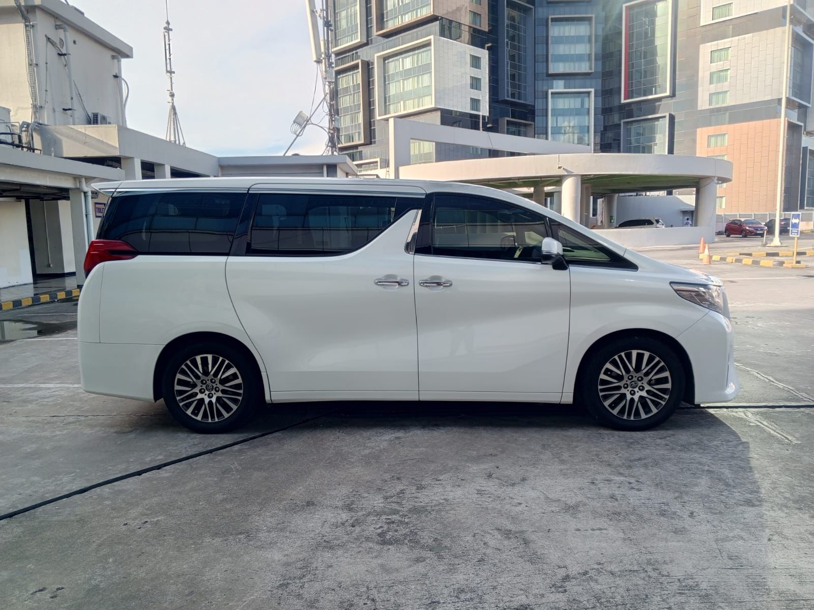 2018 Toyota Alphard 2018 Toyota Alphard