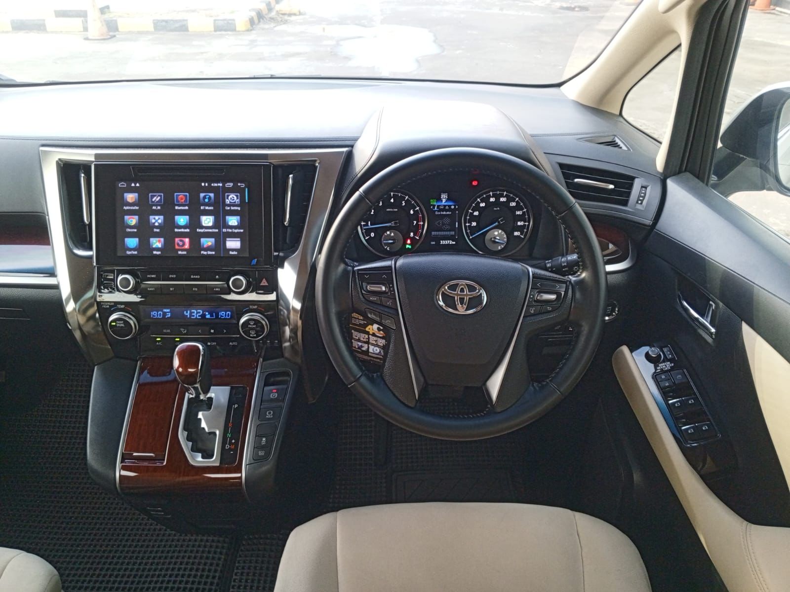 2018 Toyota Alphard 2018 Toyota Alphard