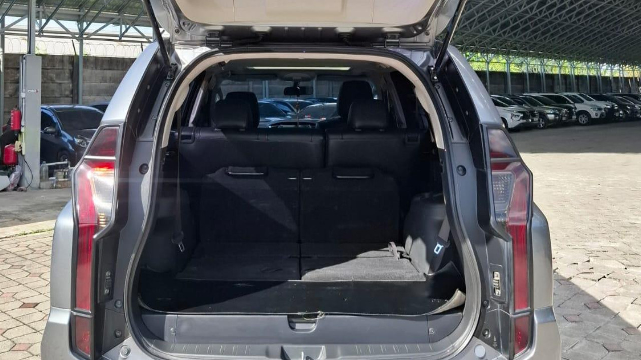 2016 Mitsubishi Pajero Sport Dakar AT 4x2 2016 Mitsubishi Pajero Sport Dakar AT 4x2