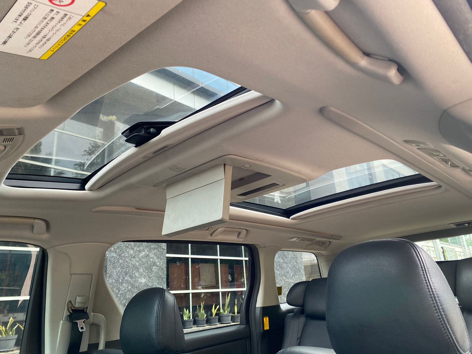 2013 Toyota Vellfire 2013 Toyota Vellfire