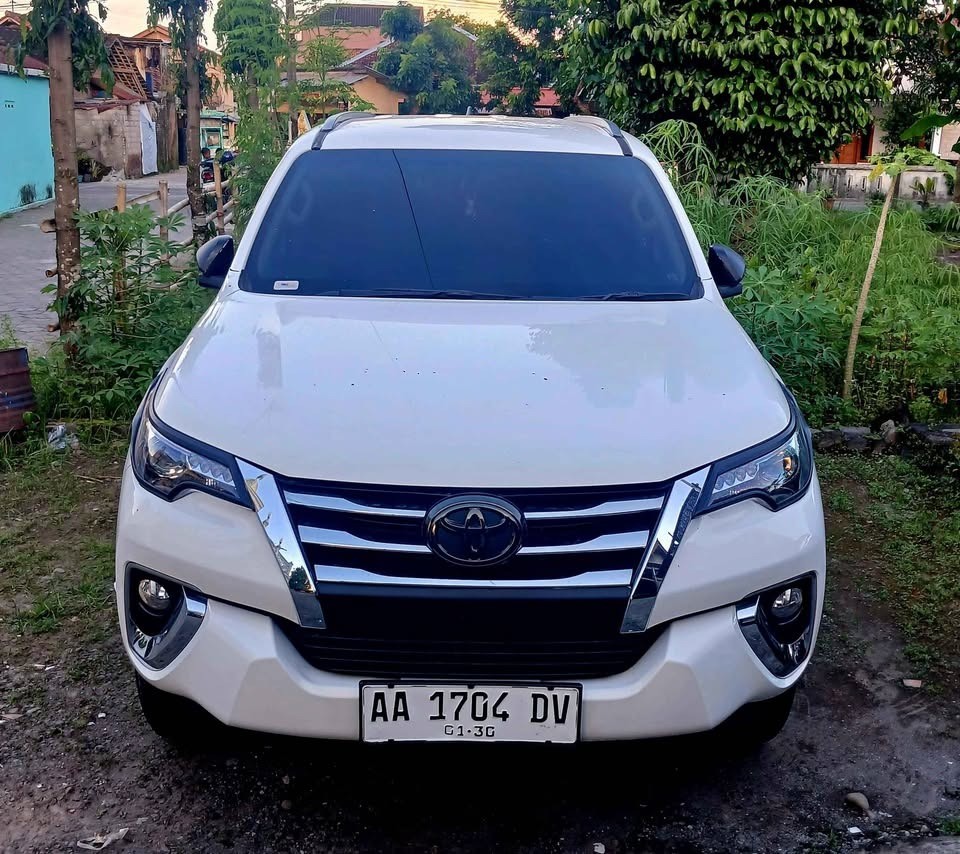 2019 Toyota Fortuner VRZ Trd Sportivo AT Bekas 2019 Toyota Fortuner VRZ Trd Sportivo AT Bekas