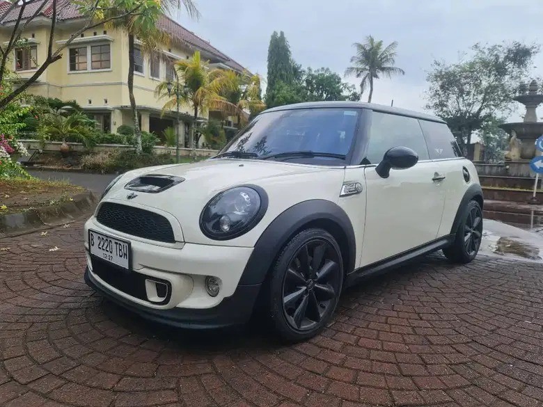 2014 MINI Cooper S Countryman 1.6 S TURBO 2014 MINI Cooper S Countryman 1.6 S TURBO