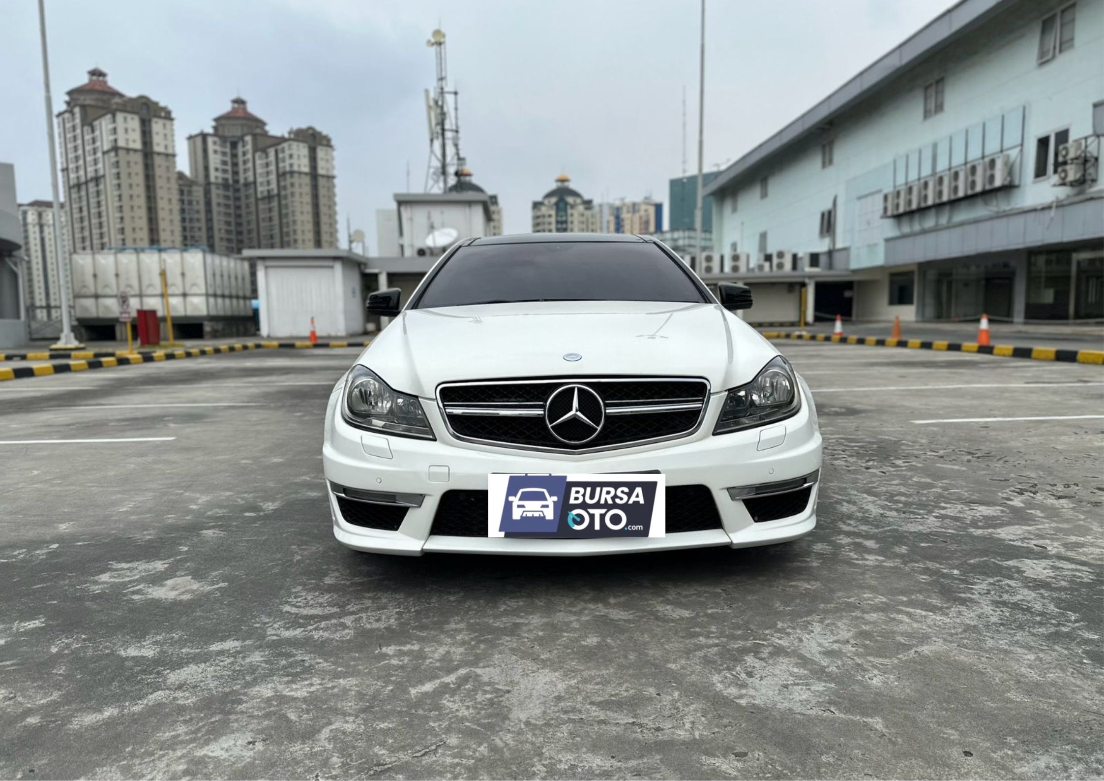 Second Hand 2012 Mercedes Benz C-Class Second Hand 2012 Mercedes Benz C-Class