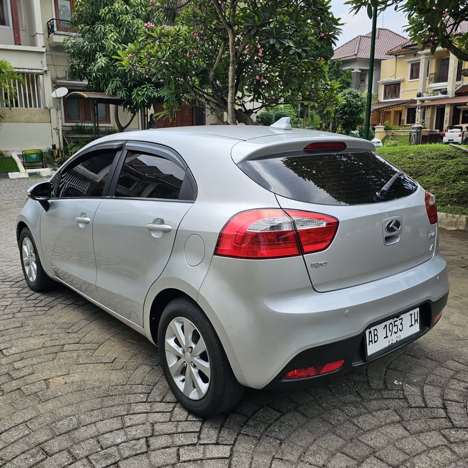 2013 Kia Rio  SE 1.4 2013 Kia Rio  SE 1.4