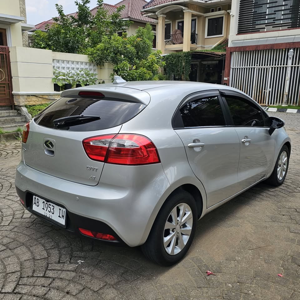 2013 Kia Rio  SE 1.4 2013 Kia Rio  SE 1.4