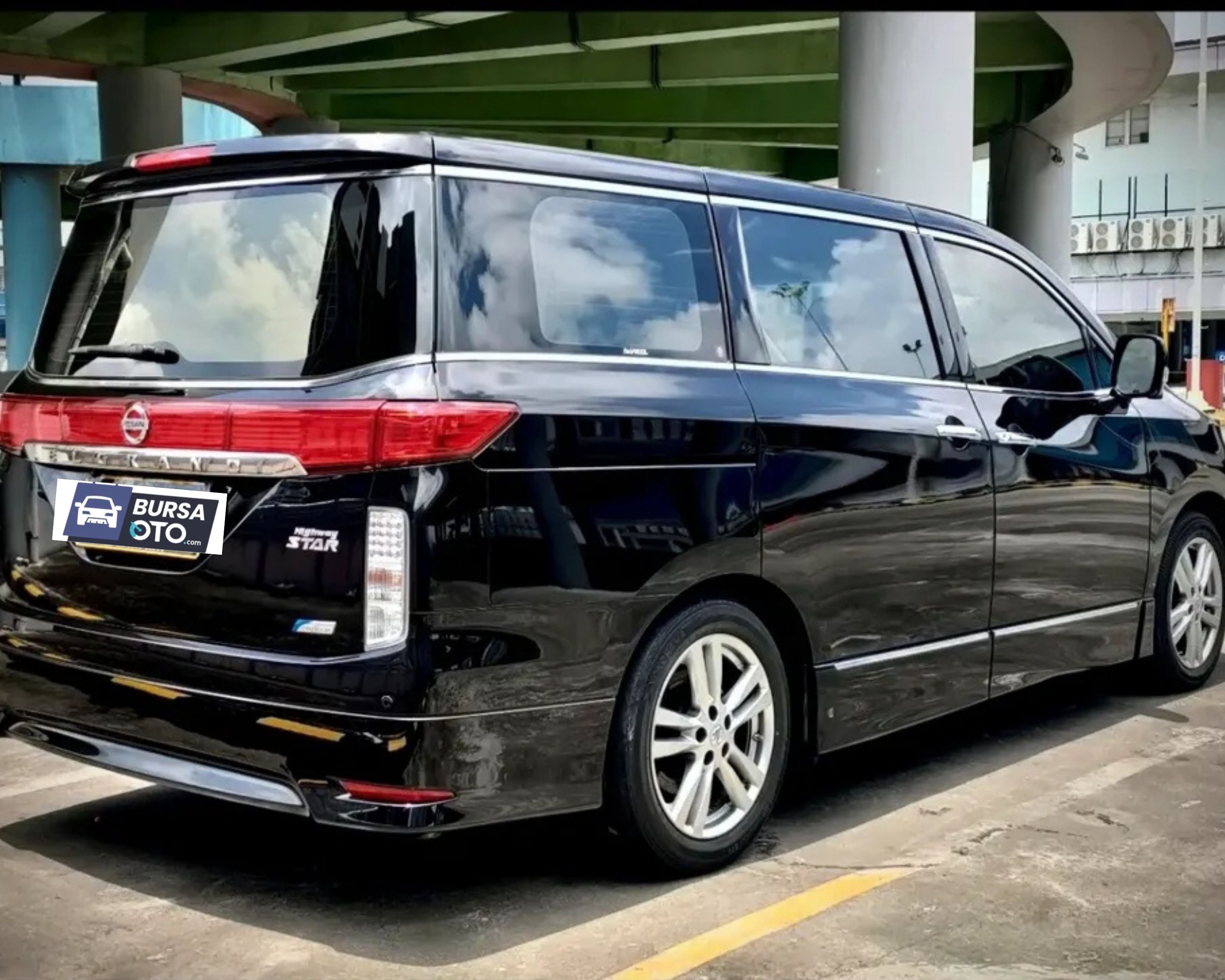 2013 Nissan Elgrand 2013 Nissan Elgrand