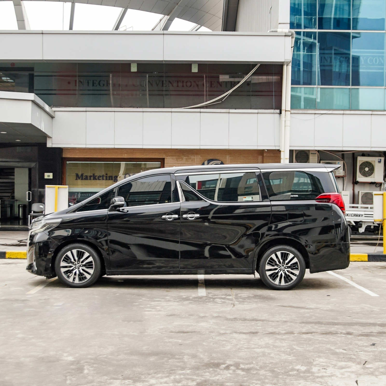2019 Toyota Alphard 2019 Toyota Alphard