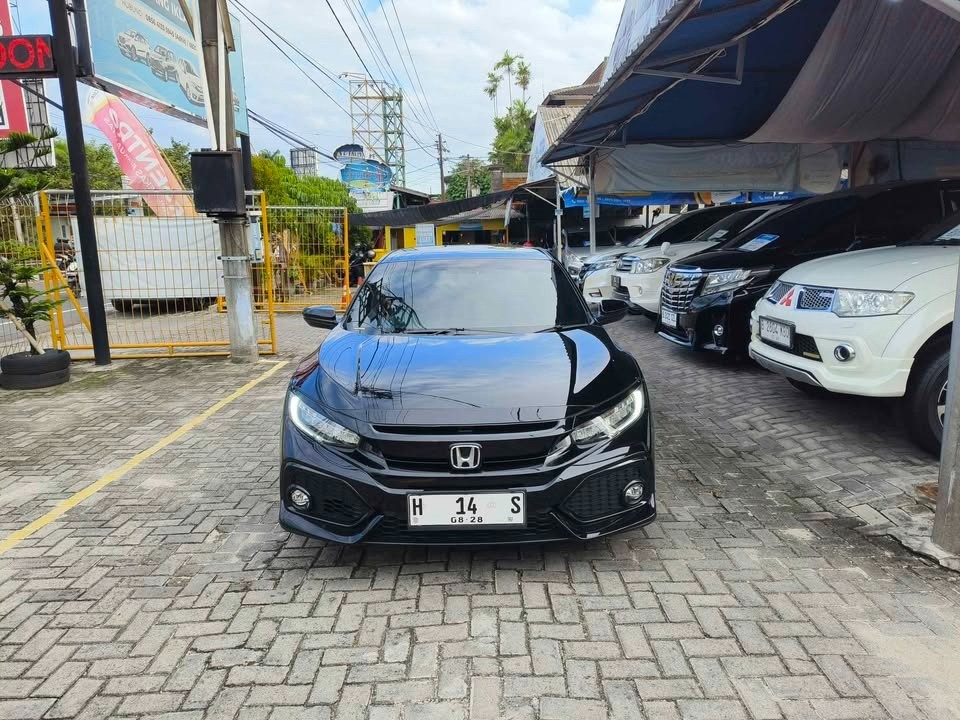 2018 Honda Civic Hatchback TURBO HATCHBACK E 1.5 AT 2018 Honda Civic Hatchback TURBO HATCHBACK E 1.5 AT