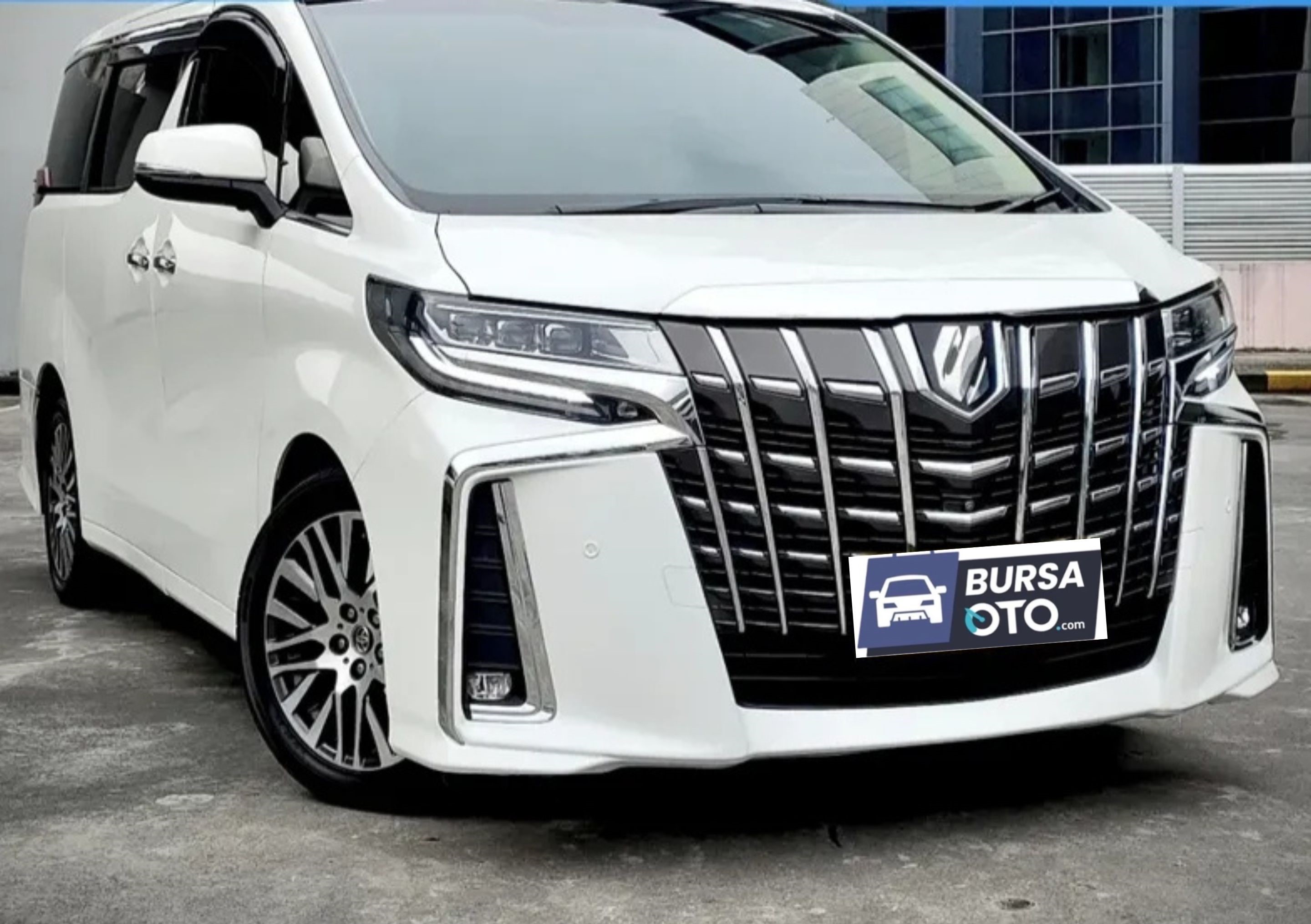 Second Hand 2015 Toyota Alphard Second Hand 2015 Toyota Alphard