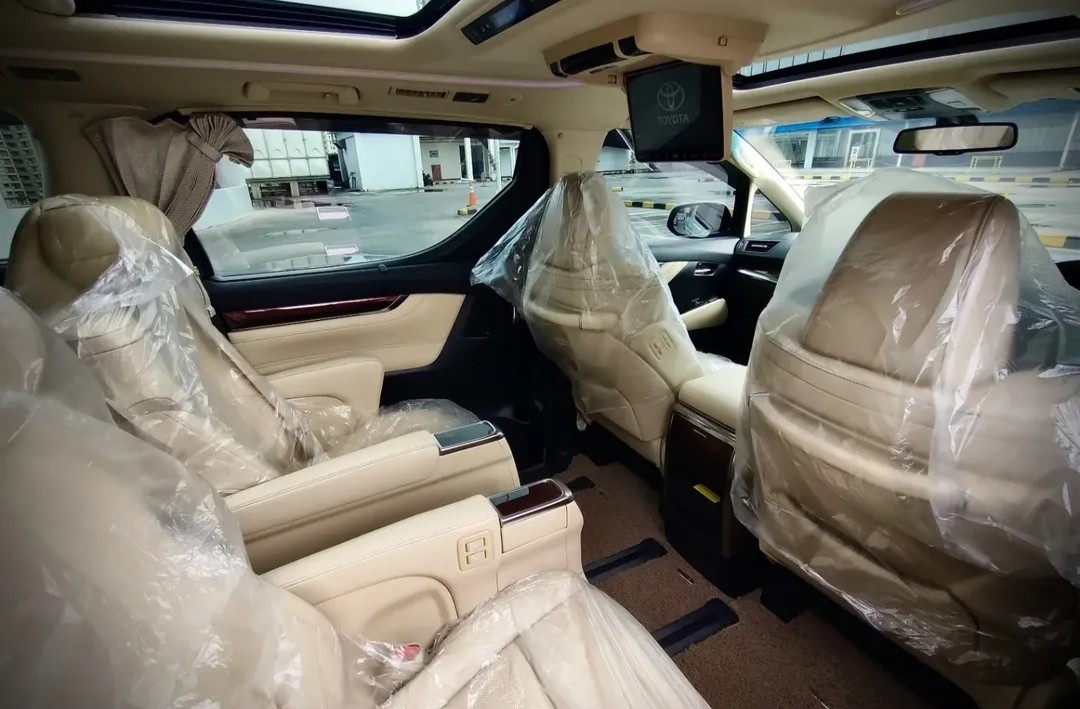 2015 Toyota Alphard  2.5 G 2015 Toyota Alphard  2.5 G