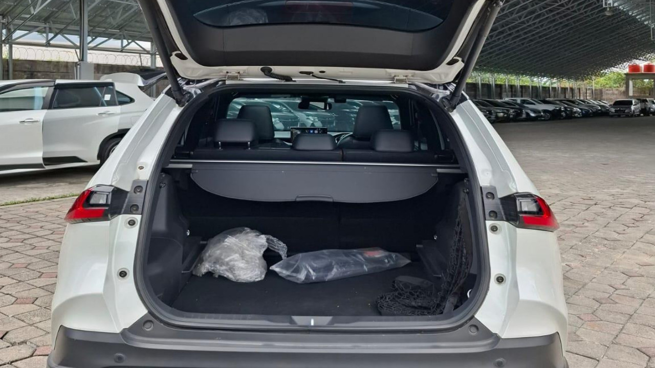 2023 Toyota Yaris Cross 1.5 S HV CVT 2023 Toyota Yaris Cross 1.5 S HV CVT