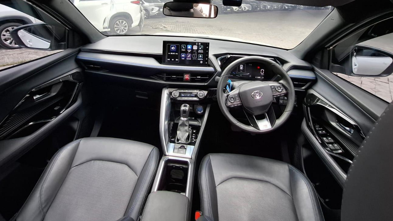 2023 Toyota Yaris Cross 1.5 S HV CVT 2023 Toyota Yaris Cross 1.5 S HV CVT