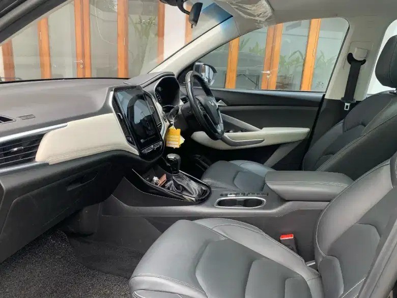 2019 Wuling Almaz Exclusive 5-Seater 2019 Wuling Almaz Exclusive 5-Seater