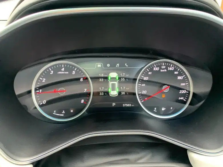 2019 Wuling Almaz Exclusive 5-Seater 2019 Wuling Almaz Exclusive 5-Seater