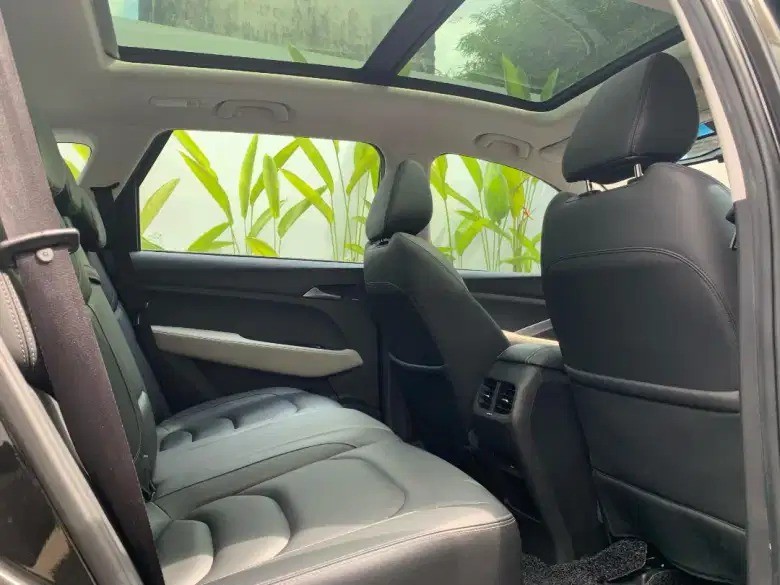 2019 Wuling Almaz Exclusive 5-Seater 2019 Wuling Almaz Exclusive 5-Seater