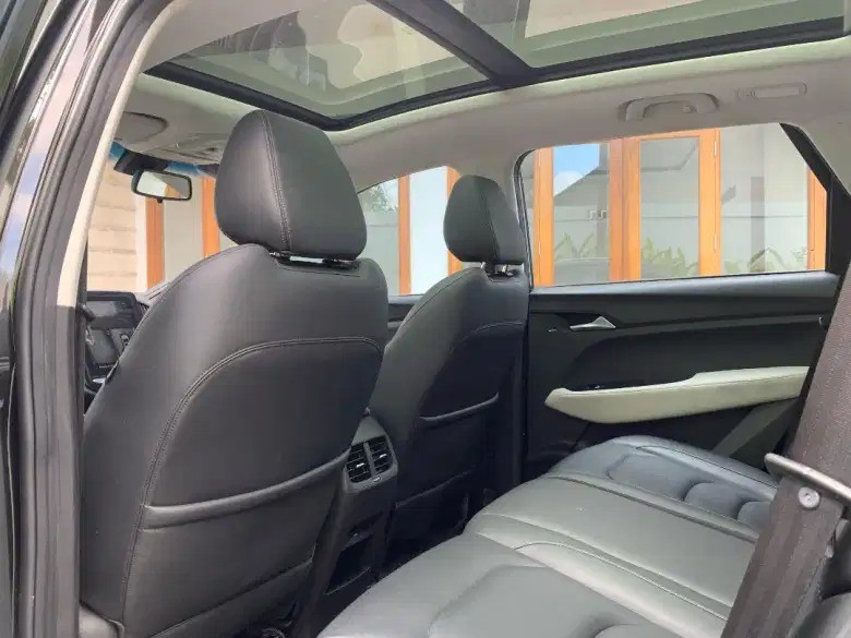 2019 Wuling Almaz Exclusive 5-Seater 2019 Wuling Almaz Exclusive 5-Seater