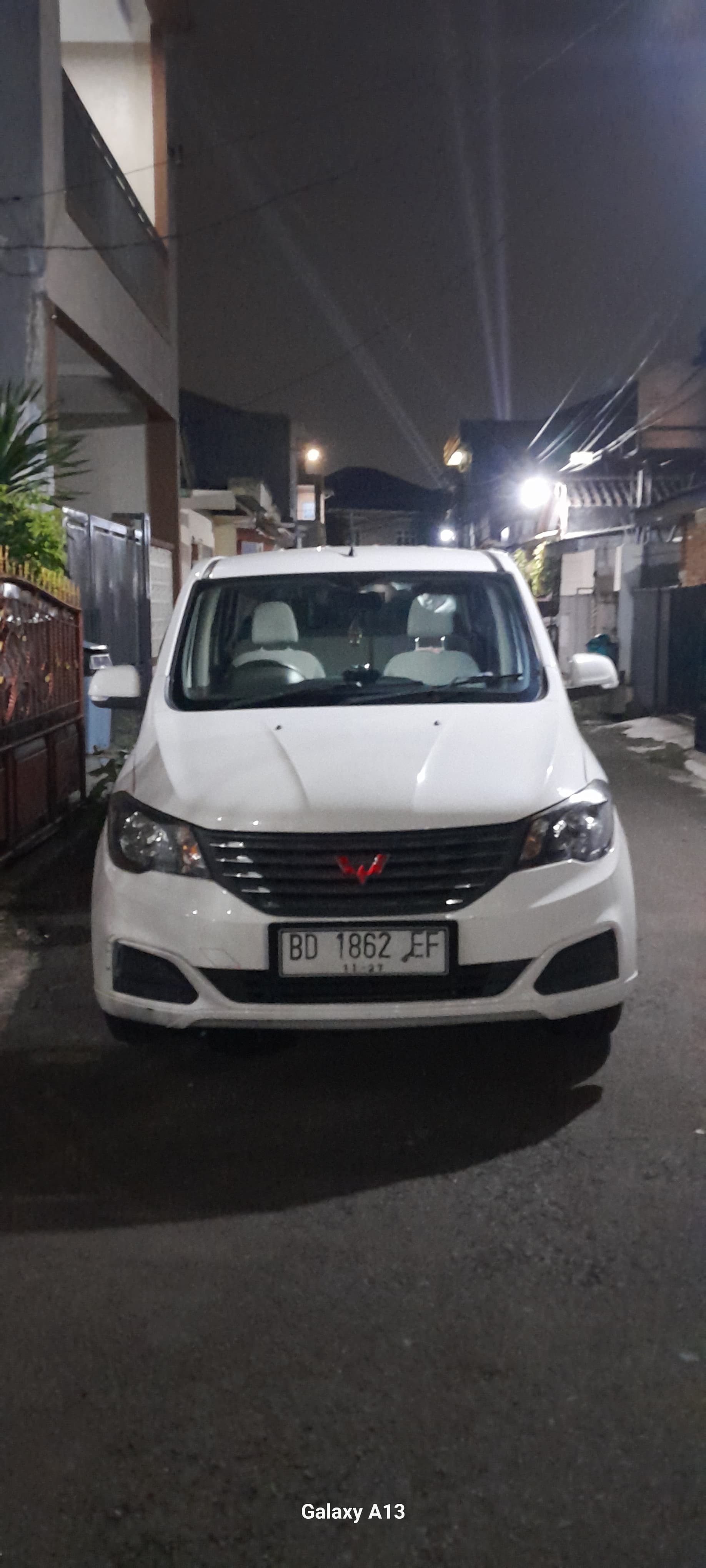 Second Hand 2022 Wuling Formo 1.2 Standard 8-Seat Second Hand 2022 Wuling Formo 1.2 Standard 8-Seat