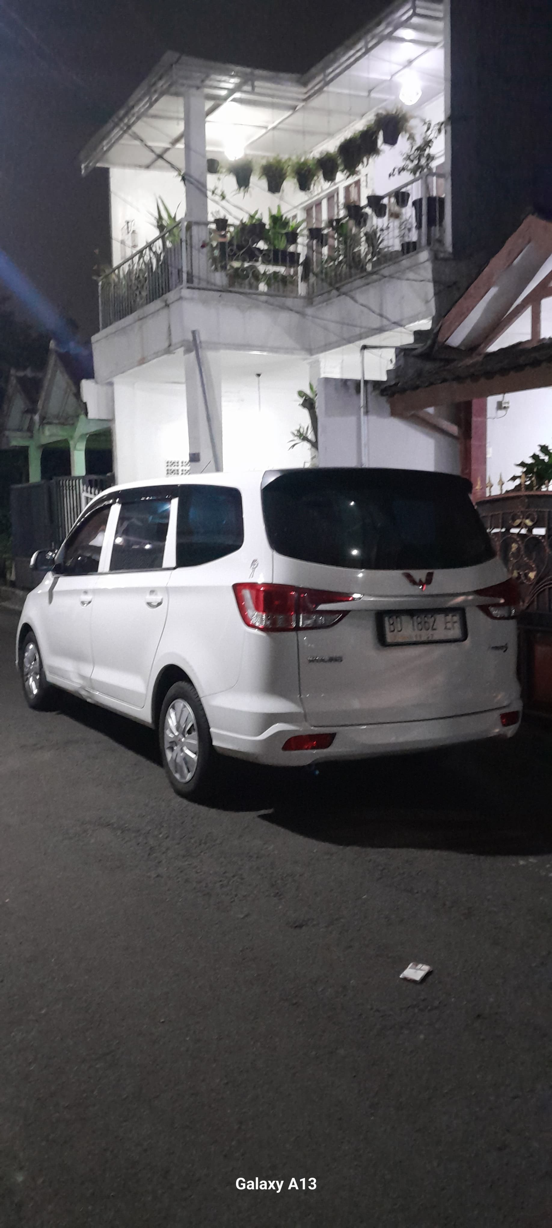 2022 Wuling Formo 1.2 Standard 8-Seat 2022 Wuling Formo 1.2 Standard 8-Seat