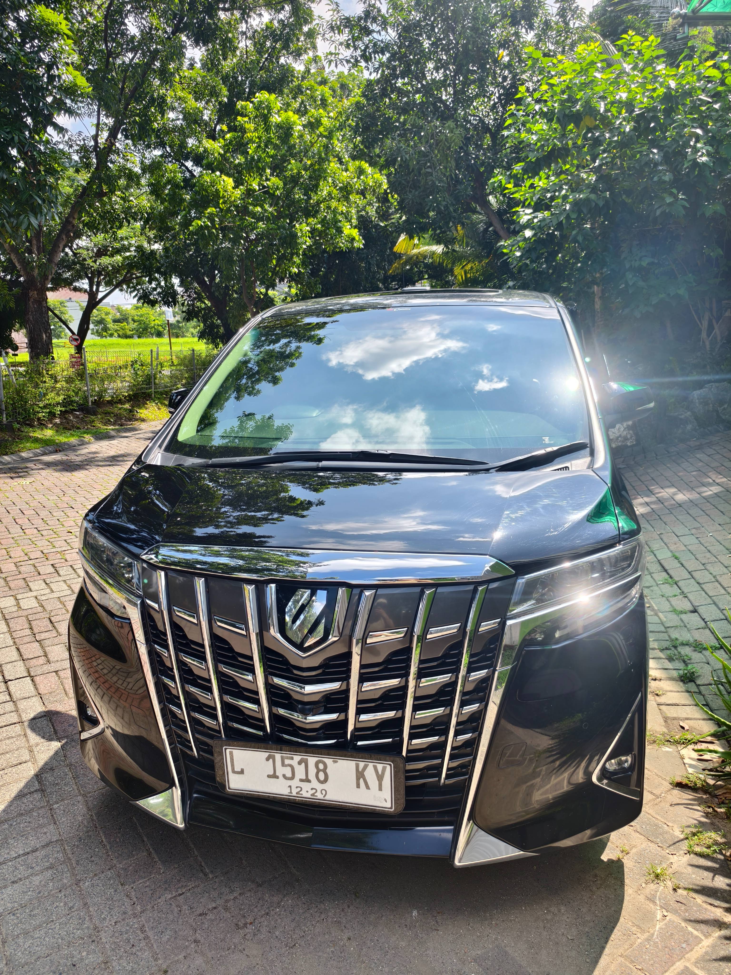 2019 Toyota Alphard  2.5 G A/T Bekas 2019 Toyota Alphard  2.5 G A/T Bekas