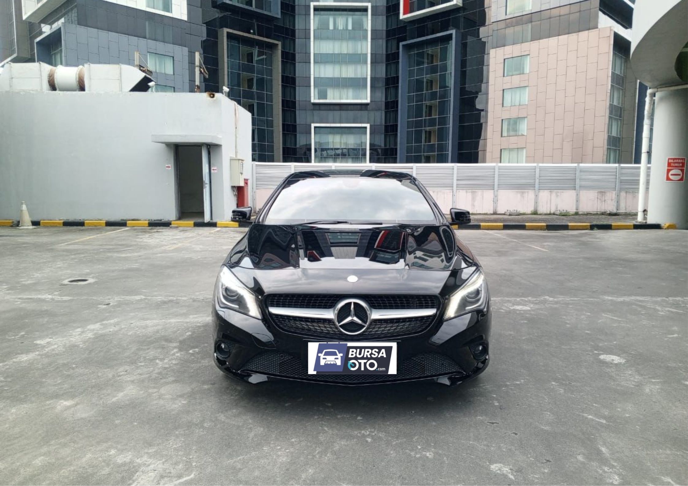 2014 Mercedes Benz CLA-Class Bekas 2014 Mercedes Benz CLA-Class Bekas