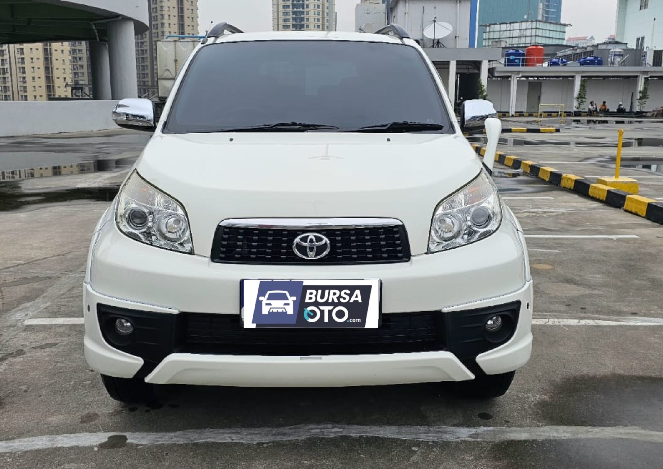 Second Hand 2013 Toyota Rush Second Hand 2013 Toyota Rush