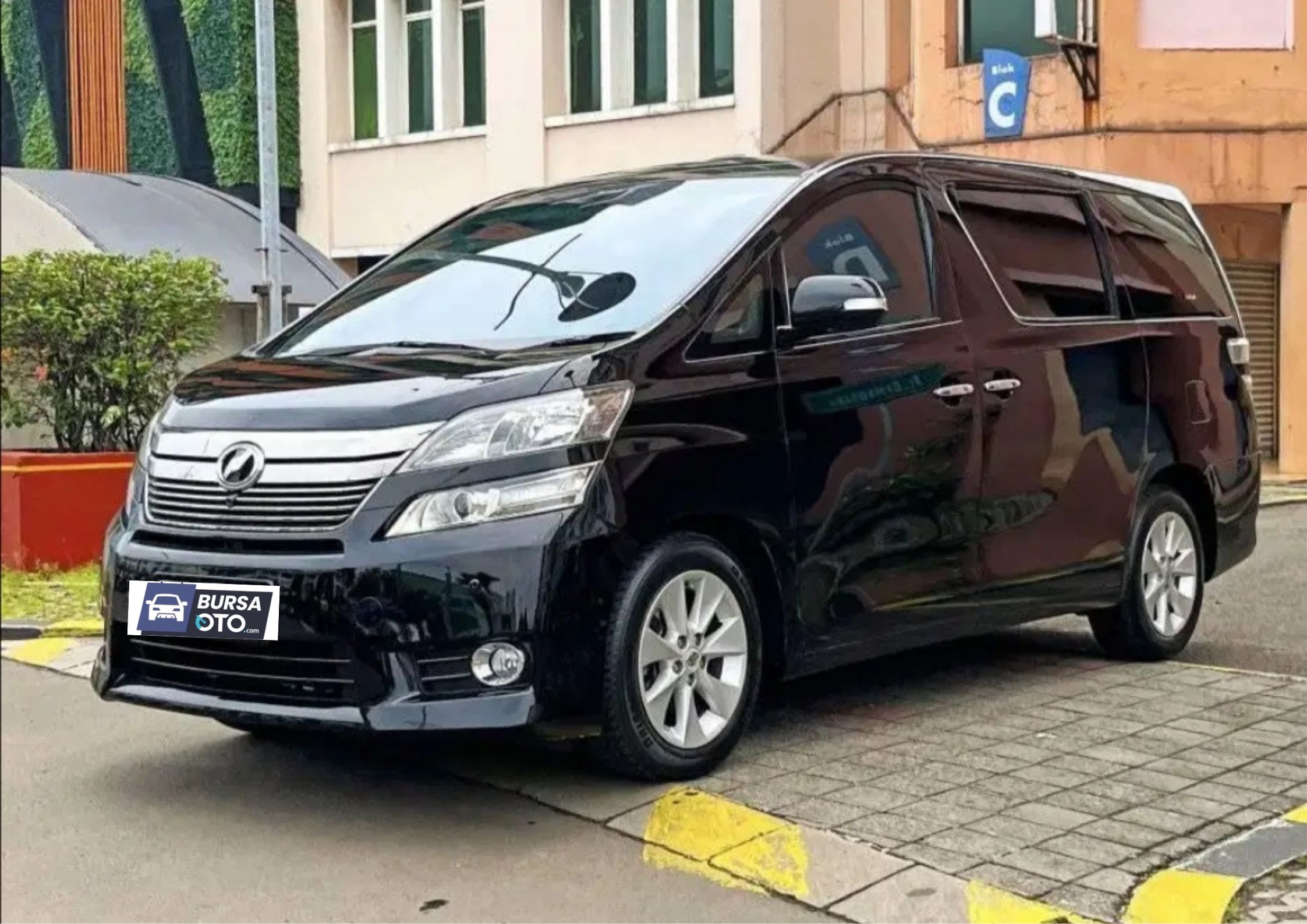 2012 Toyota Vellfire 2012 Toyota Vellfire