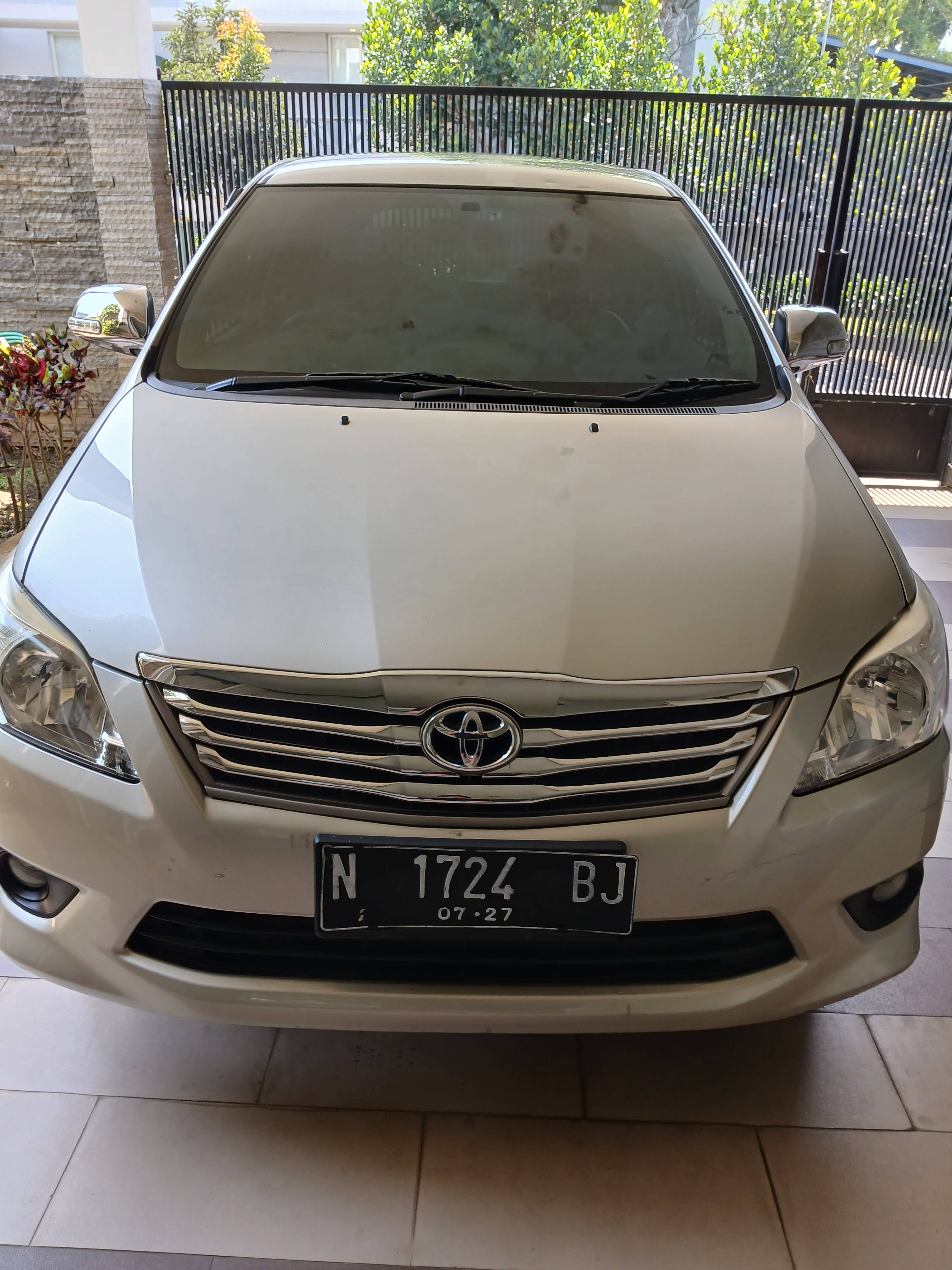 2012 Toyota Kijang Innova 2.5 G AT DIESEL Bekas 2012 Toyota Kijang Innova 2.5 G AT DIESEL Bekas