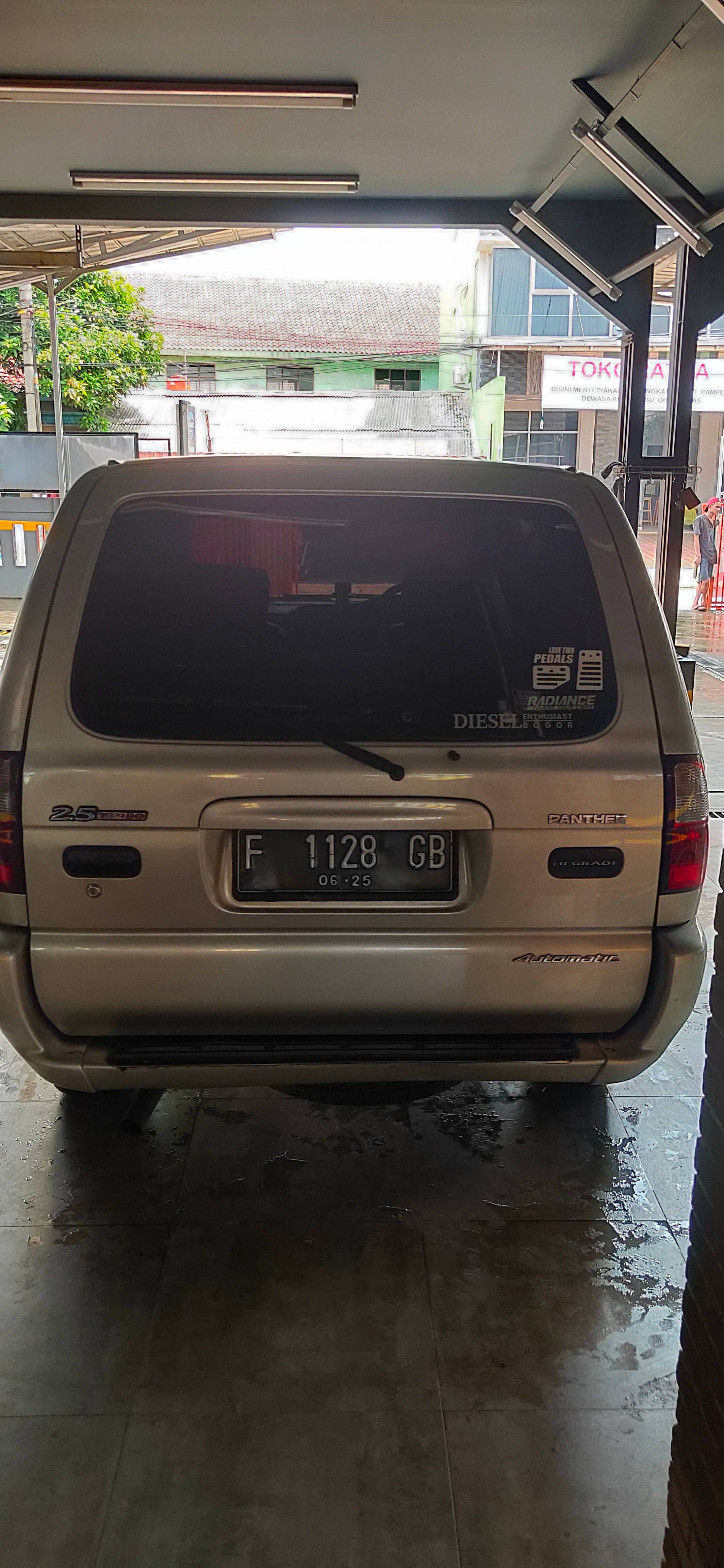 2004 Isuzu Panther LS Turbo 2.5L AT 2004 Isuzu Panther LS Turbo 2.5L AT