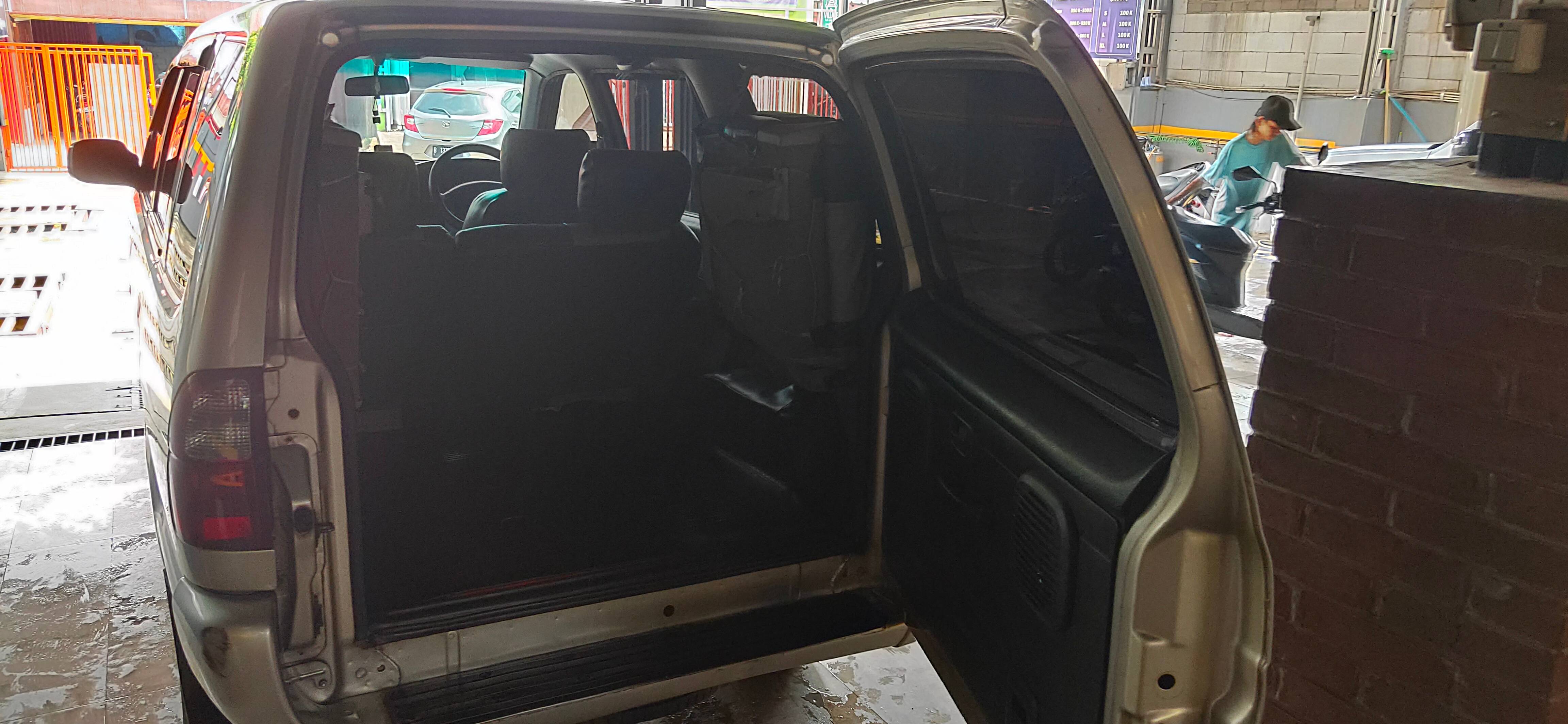 2004 Isuzu Panther LS Turbo 2.5L AT 2004 Isuzu Panther LS Turbo 2.5L AT