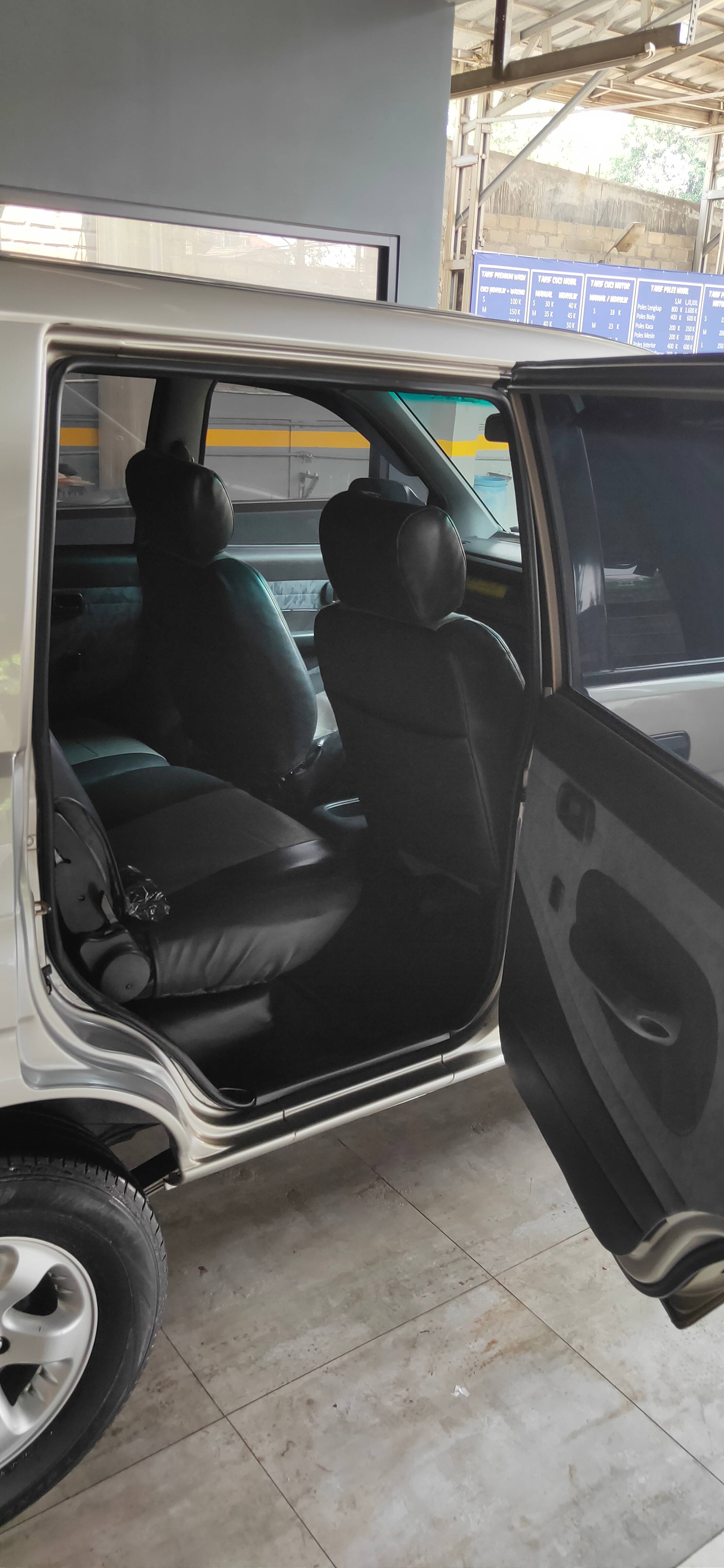 2004 Isuzu Panther LS Turbo 2.5L AT 2004 Isuzu Panther LS Turbo 2.5L AT