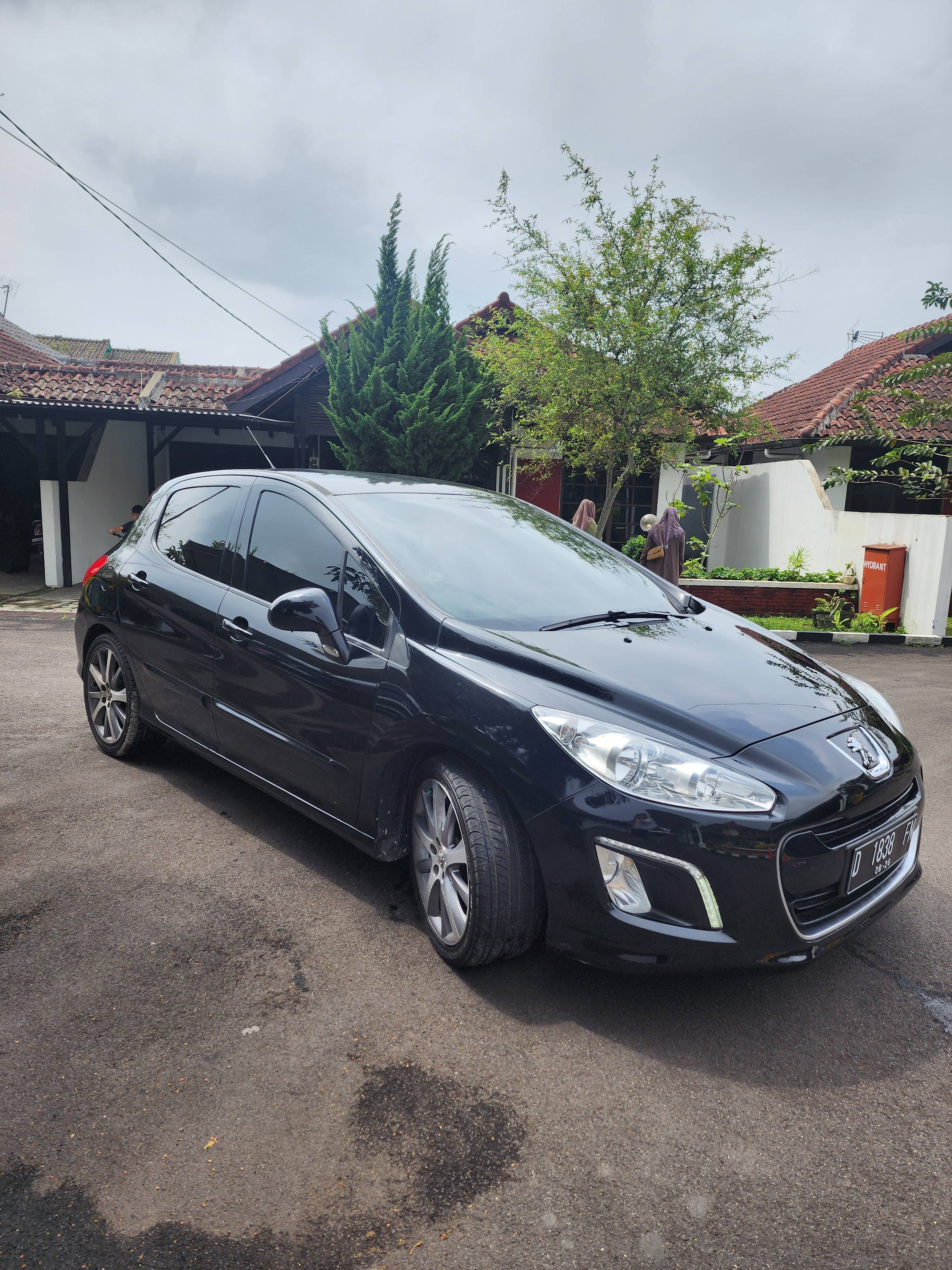 2012 Peugeot 308 1.6 AT 2012 Peugeot 308 1.6 AT