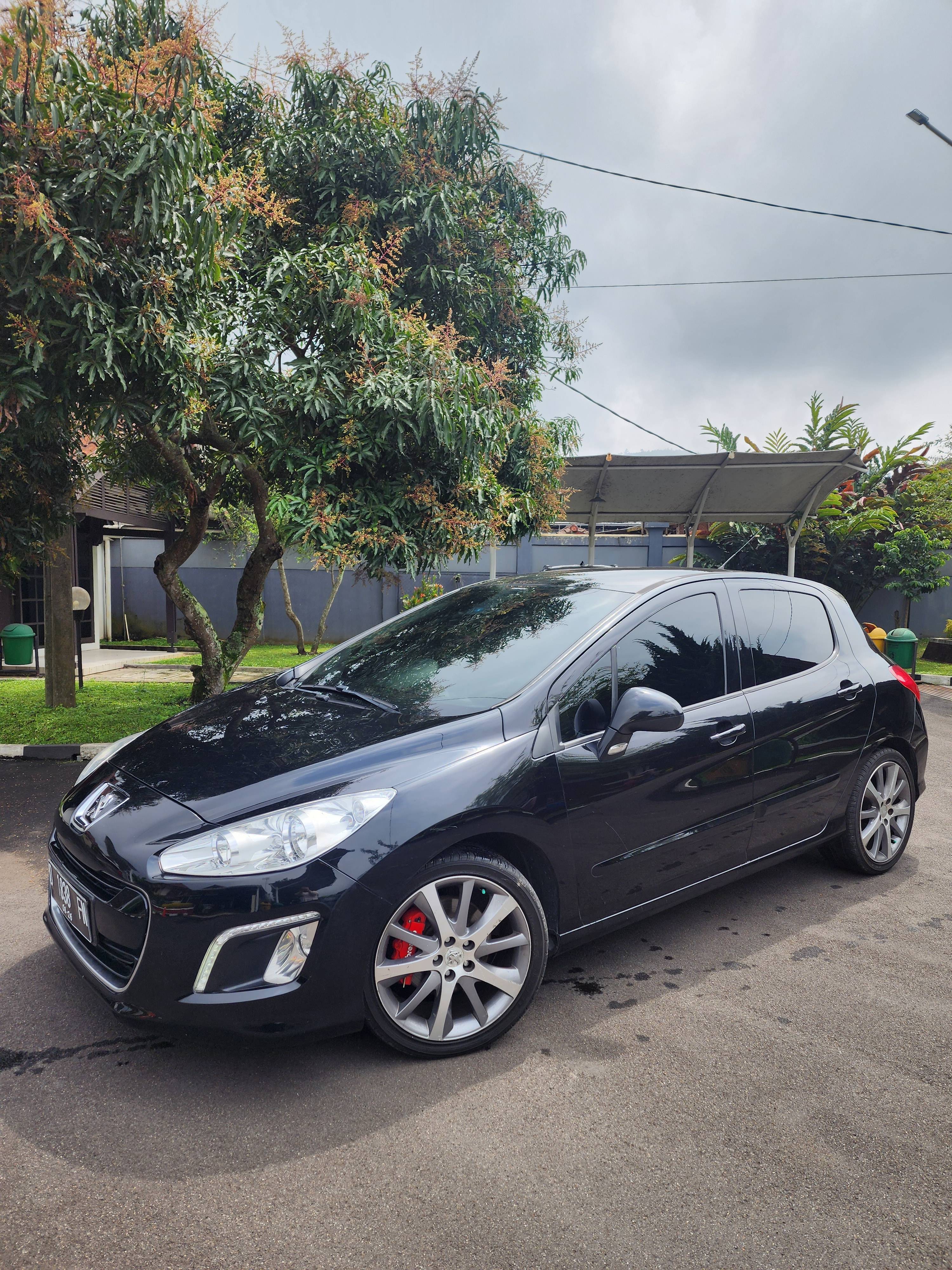 2012 Peugeot 308 1.6 AT 2012 Peugeot 308 1.6 AT